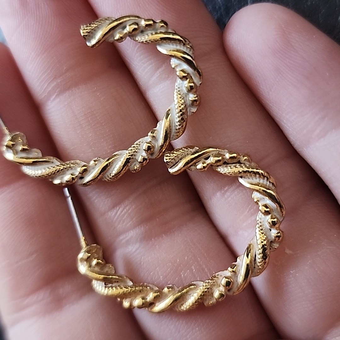 Vtg Earrings
